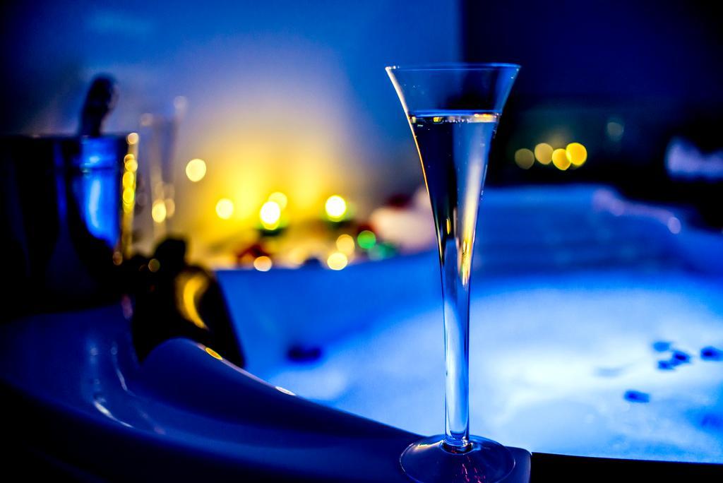 Jacuzzi Apartment Zen Cracovie Extérieur photo